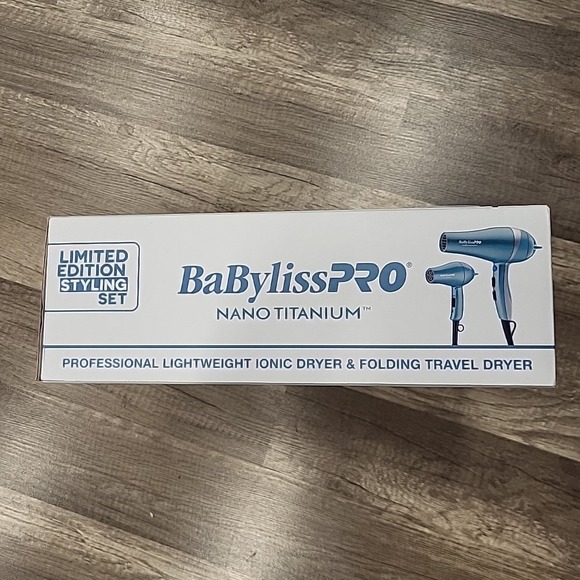 Babyliss PRO Nano Titanium Lightweight Ionic Hair Dryer & Folding Travel Dryer - Picture 2 of 6